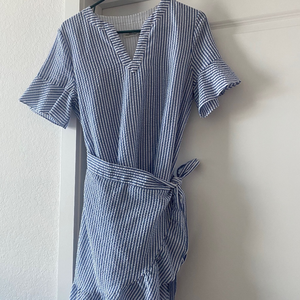 Vineyard Vines Blue/White Seersucker Wrap Dress